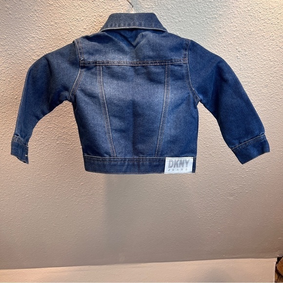 DKNY JEANS Blue Denim Trucker Jacket. Kids Size 2T. Silver Logo Breast Pocket. - Picture 4 of 5